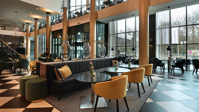 Lobby hotel Van der Valk Theaterhotel Almelo